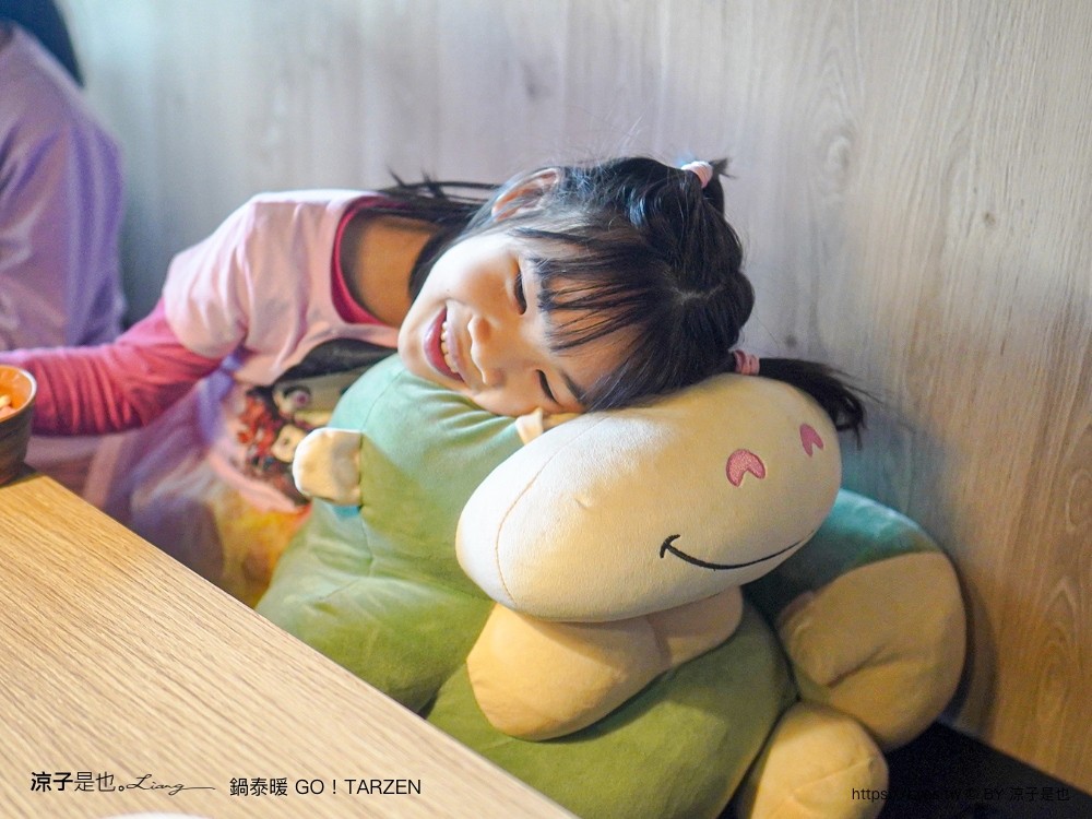 鍋泰暖 台中大里店 菜單 生日壽星優惠 泰式料理 火鍋吃到飽 自助吧 大里美食 親子友善餐廳 冬陰功火鍋 台中聚餐