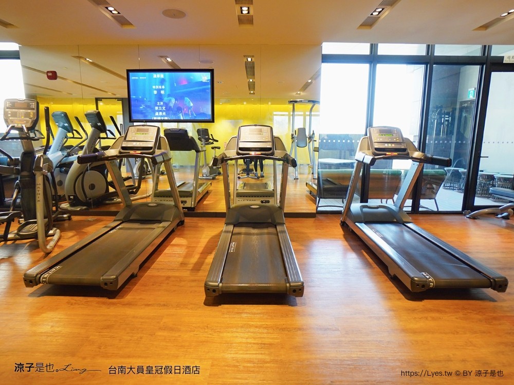 台南 大員皇冠假日酒店 台南安平住宿 親子飯店 泳池 安平 早餐 自助餐 海景房