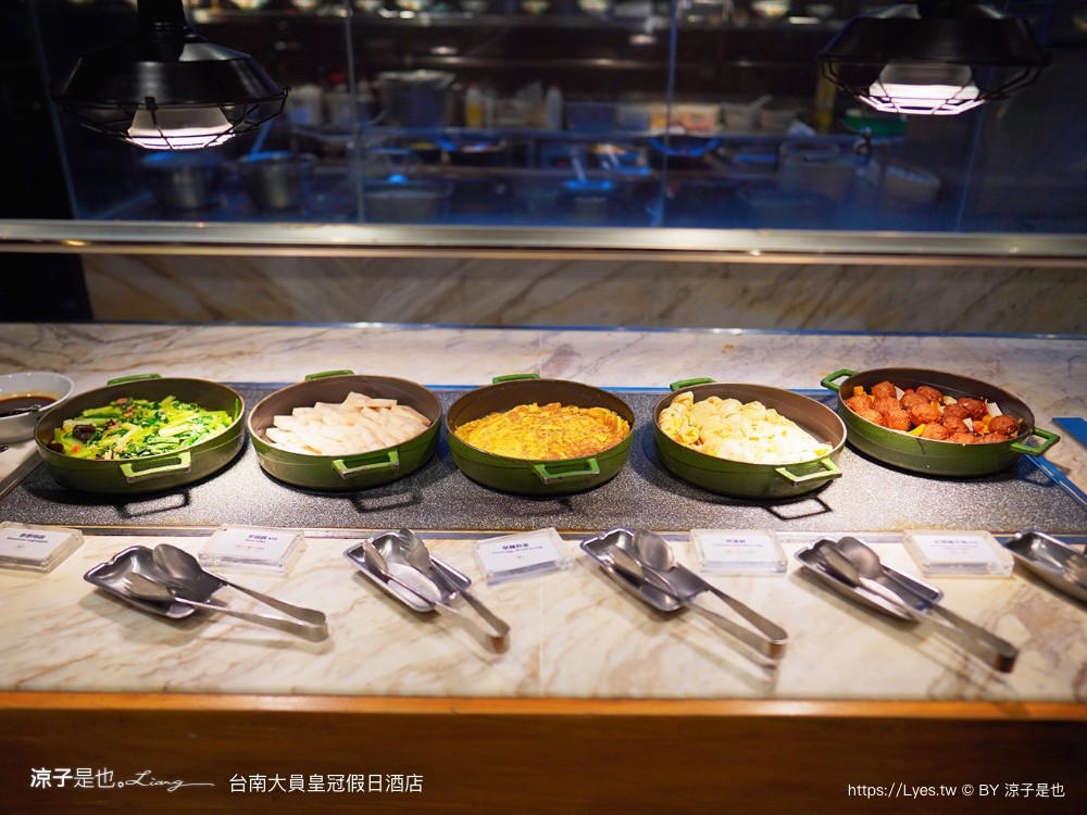 台南 大員皇冠假日酒店 台南安平住宿 親子飯店 泳池 安平 早餐 自助餐 海景房