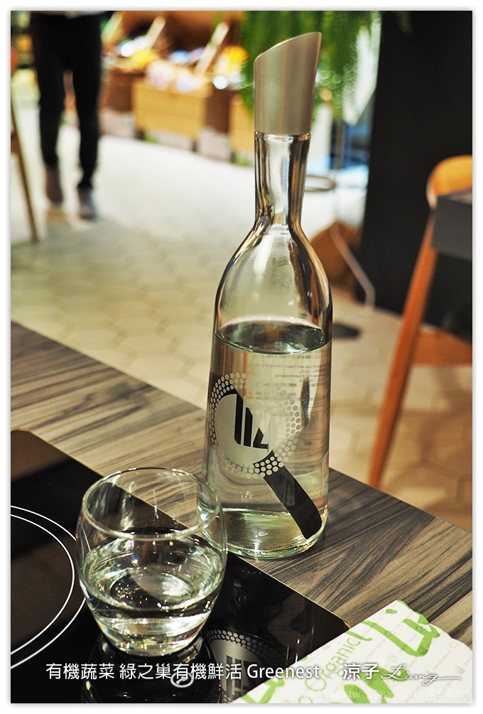 台中-綠之巢有機鮮活Greenest 有機蔬菜與能量豬搭配的健康火鍋