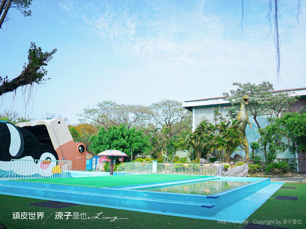 頑皮世界野生動物園攻略 門票優惠 台南親子景點 南台灣動物園 水豚君 長頸鹿 遊樂設施 戲水池