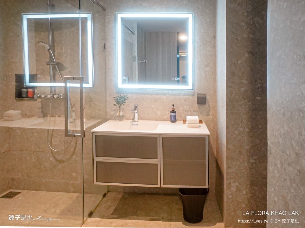 la flora khao lak 泰國攀牙 飯店推薦 泳池住宿 泰國五星級飯店 海景 沙灘 考拉 渡假村推薦