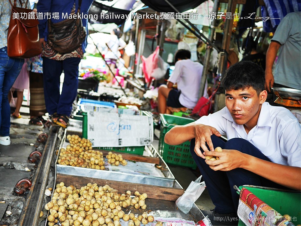美功鐵道市場 Maeklong Railway Market 泰國自由行