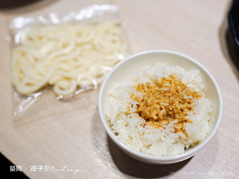 築間幸福鍋物 菜單 台中一中店 連鎖火鍋 自助吧 飲料冰淇淋吃到飽 buffet