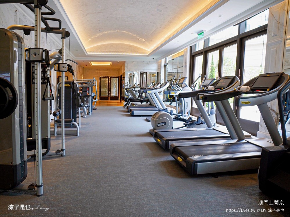 上葡京綜合度假村 澳門飯店推薦 澳門 上葡京酒店 位置 穿梭接泊巴士 早餐 自助山 buffet 泳池 房價 親子住宿 兒童設施