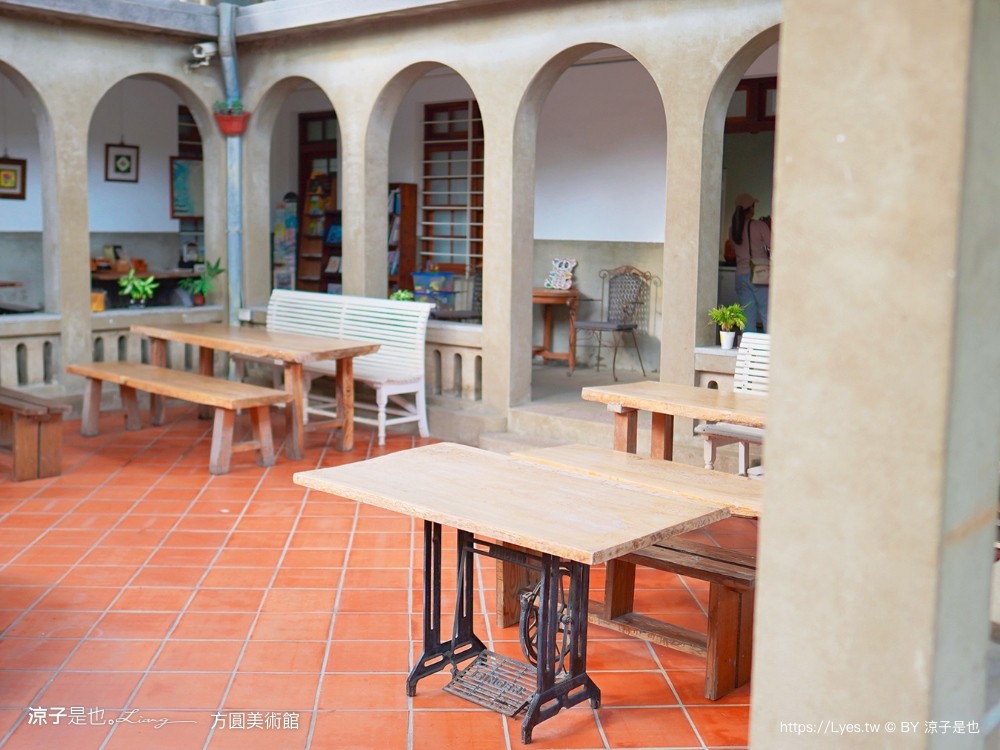 方圓美術館 門票 收費 台南景點 將軍景點 文青咖啡館 醫師 圓拱迴廊建築
