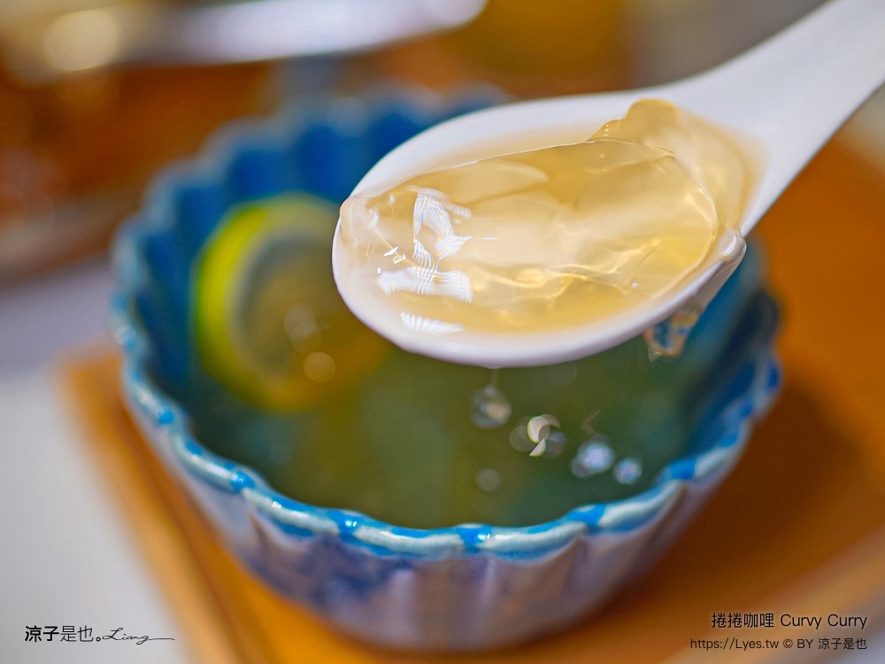 捲捲咖哩 菜單 台中咖哩 湯咖哩 台中南屯美食 日式咖哩 推薦 文青小店 人氣 ig curvy curry
