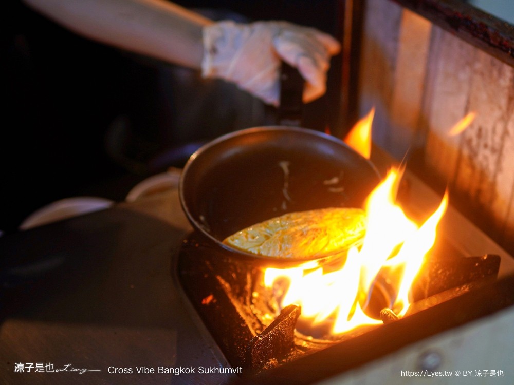 曼谷住宿 Cross Vibe Bangkok Sukhumvit 泰國飯店 四星級 親子飯店推薦 bts on nut 公寓式旅店 房價 交通 素坤逸