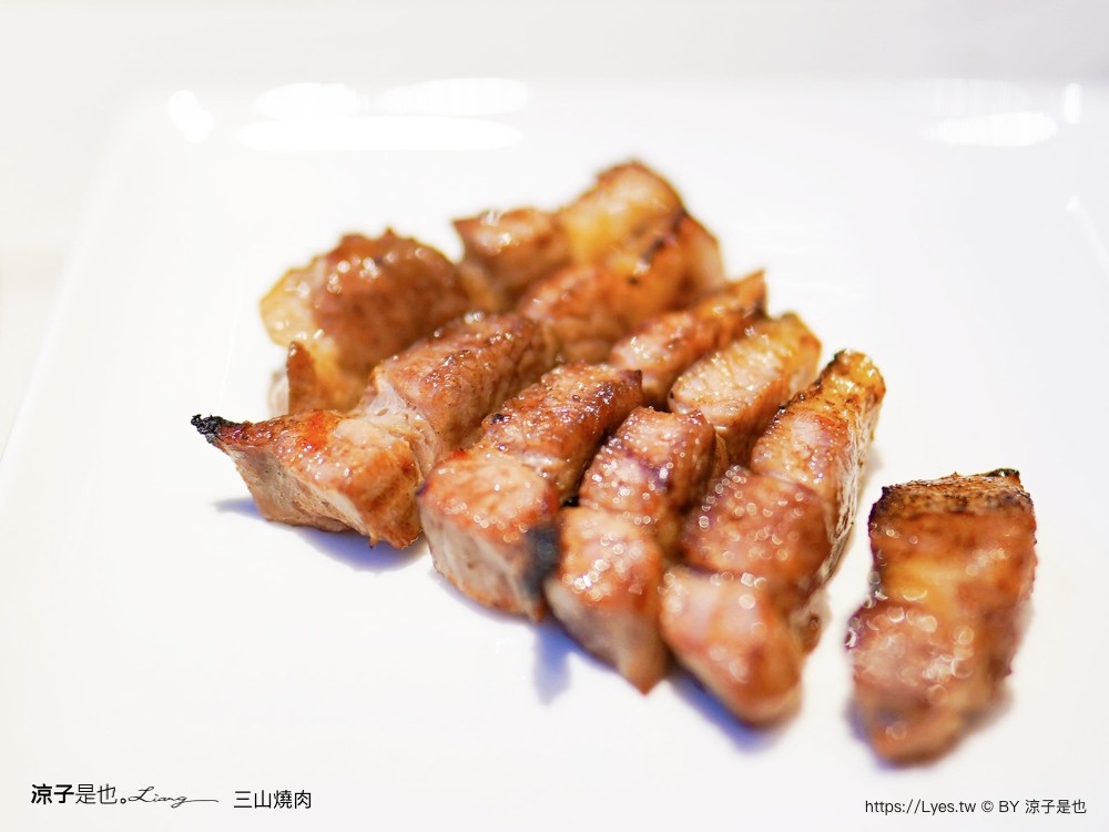 三山燒肉 輕井澤燒肉品牌 台中新開幕餐廳 訂位方式 菜單價位 日本和牛 烤肉餐廳 壽星 慶生優惠
