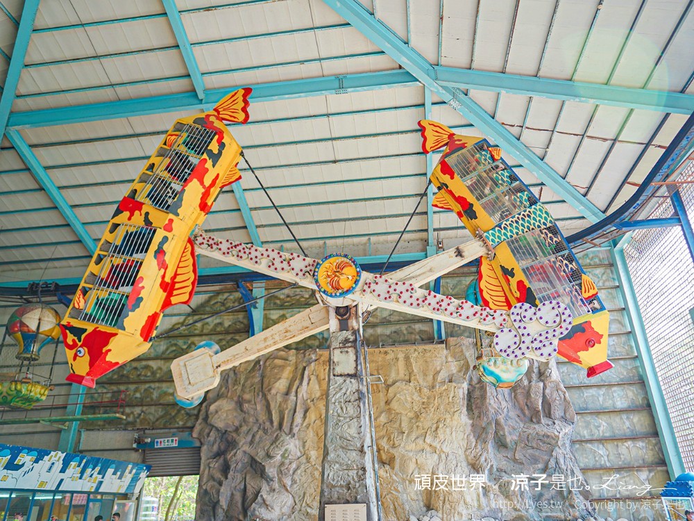 頑皮世界野生動物園攻略 門票優惠 台南親子景點 南台灣動物園 水豚君 長頸鹿 遊樂設施 戲水池