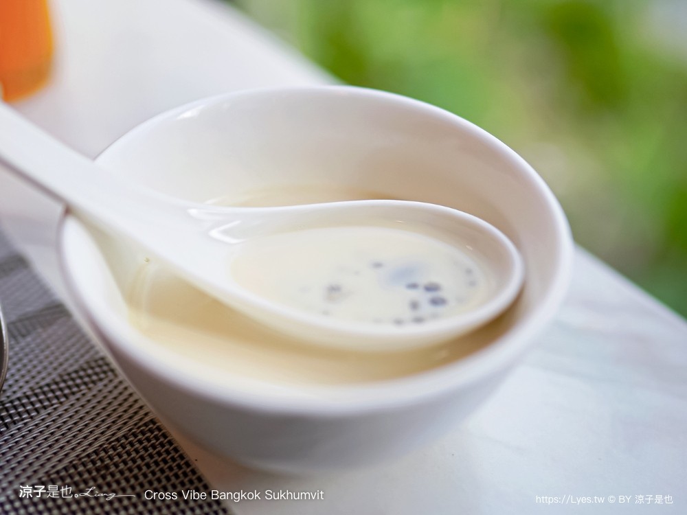 曼谷住宿 Cross Vibe Bangkok Sukhumvit 泰國飯店 四星級 親子飯店推薦 bts on nut 公寓式旅店 房價 交通 素坤逸