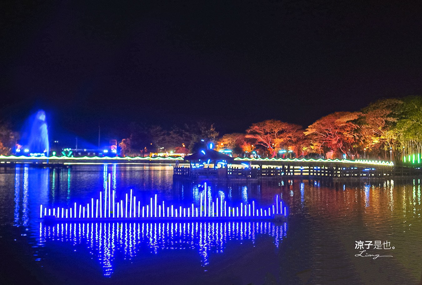 2025 新營波光節 台南景點 天鵝湖公園 活動時間 交通地點 燈光秀 停車 美食景點 必看作品