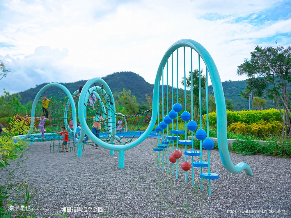 福興溫泉區親子共融公園 埔里 日式溫泉公園 南投景點 溫泉主題 埔里親子公園 泡腳池 攀爬網 沙坑 親子景點
