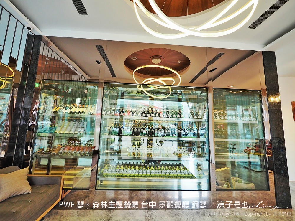 pwf 琴。森林主題餐廳 台中 景觀餐廳 鋼琴