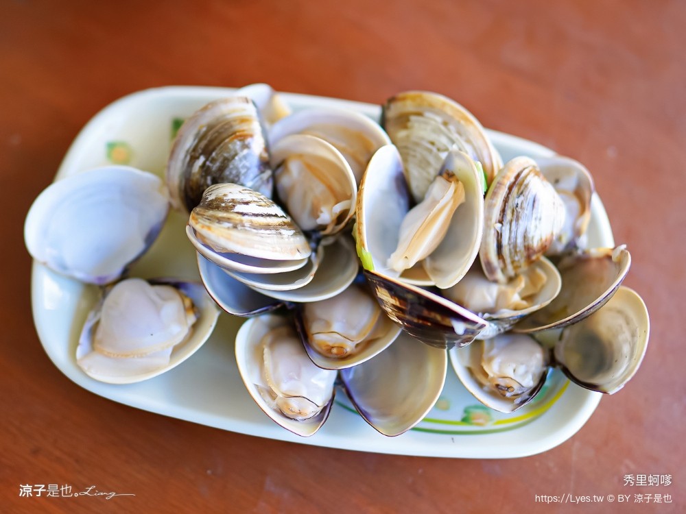 秀里蚵嗲 菜單 台南將軍美食 青鯤鯓秀里蚵嗲 排隊美食 蚵仔麵線 蒜香蛤蜊 地址 交通 價格