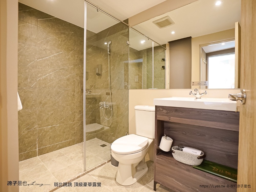 斑比跳跳 苗栗住宿 三灣棕櫚灣 頂級豪華 苗栗親子景點 露營車房型 價位優惠 評價