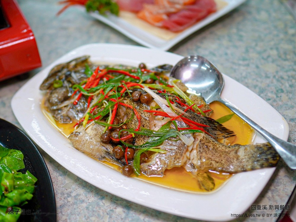 四重溪新興餐廳 菜單 四重溪美食 四重溪溫泉餐廳 屏東美食 屏東餐廳 蟋蟀 蜂蛹