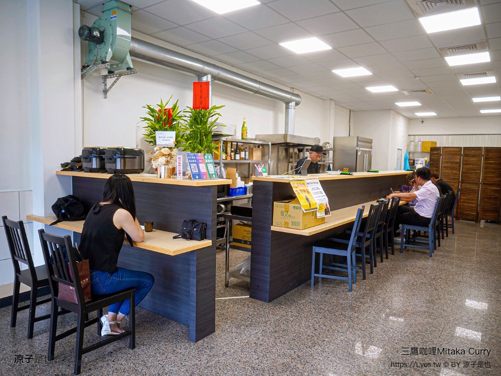 三鷹咖喱 菜單 台中東區 日式咖哩 台中美食 餐廳 炸豬排咖哩 起司可樂餅 日本人