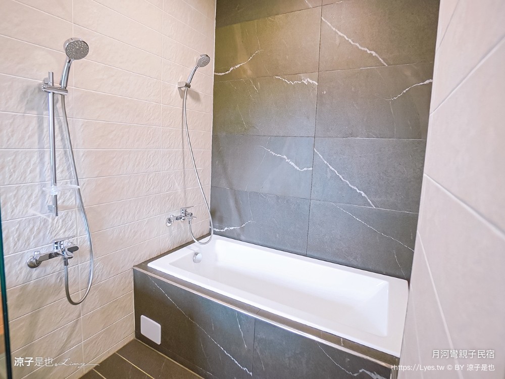 月河彎親子民宿 宜蘭親子住宿 飯店 溜滑梯房型 早餐 球池 城堡 樹屋 賽車 寶可夢溜滑梯