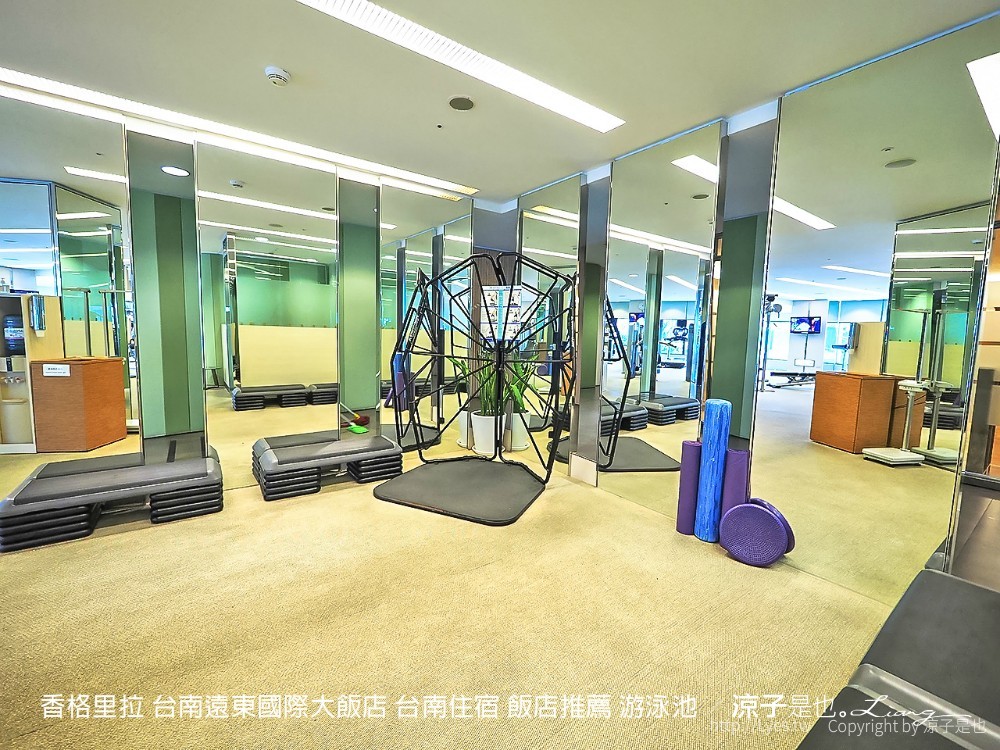 香格里拉 台南遠東國際大飯店 台南住宿 飯店推薦 游泳池
