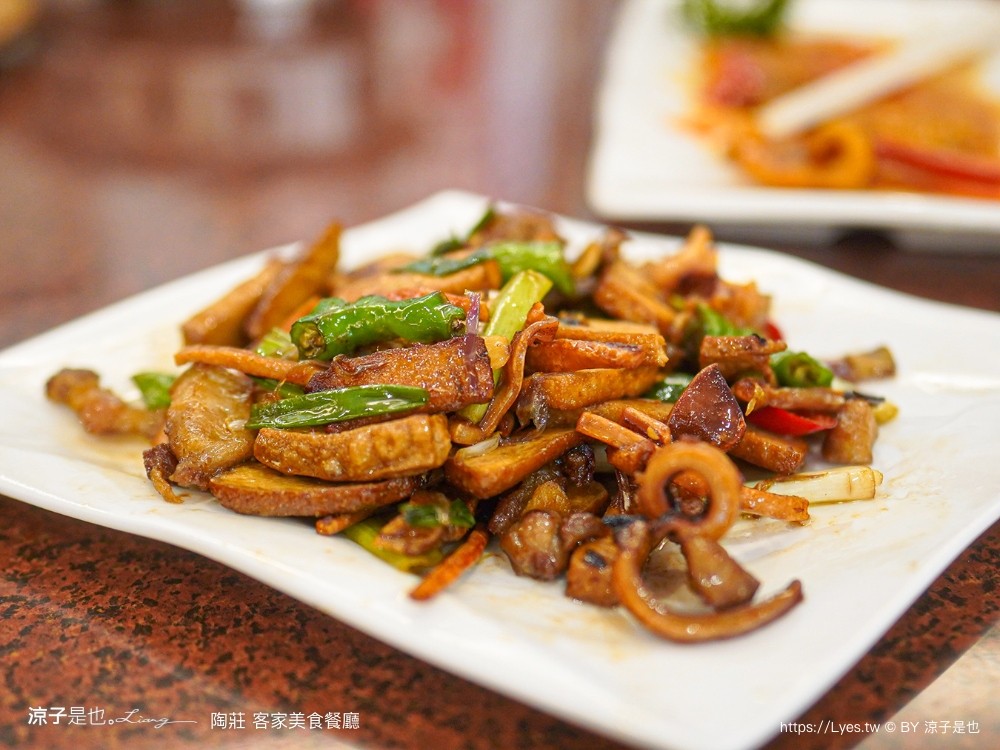陶莊客家美食餐廳 台中大坑美食 客家料理推薦 放山雞 台中合菜餐廳 聚餐推薦 客家美食 有停車場