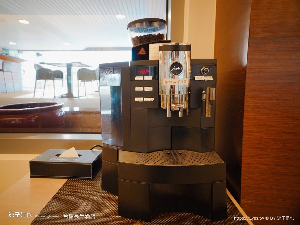 長榮飯店台南 台糖長榮酒店 台南住宿 高鐵假期 長榮桂冠自助餐 優惠 游泳池飯店 長榮早餐 評價 親子 遊戲室