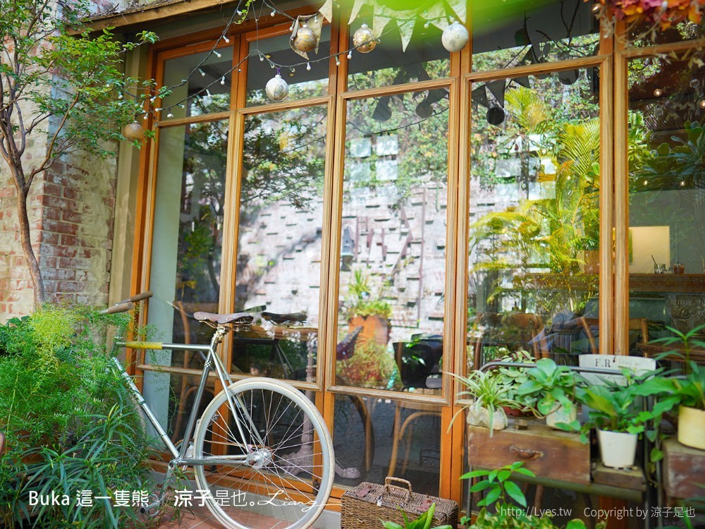 BUKA這一隻熊 菜單 台中早午餐 森林系花園餐廳 北屯景觀餐廳 咖啡館 日式雜貨 台中下午茶