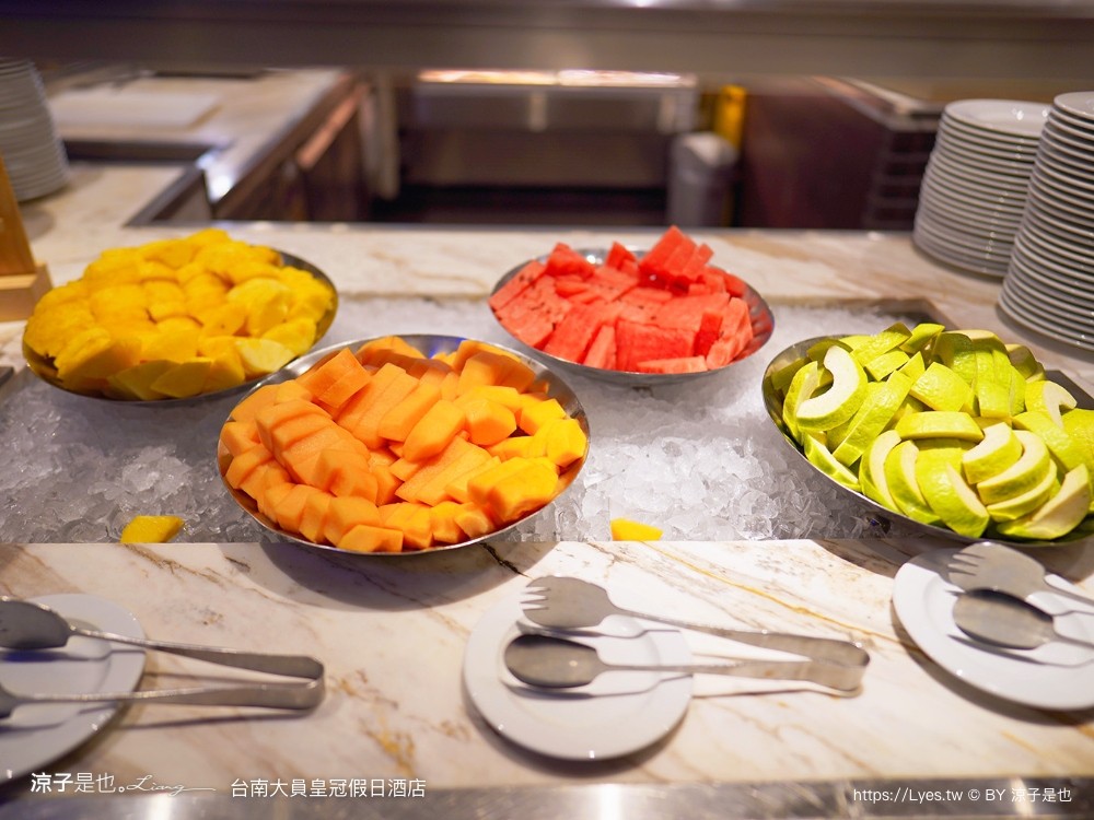 台南 大員皇冠假日酒店 台南安平住宿 親子飯店 泳池 安平 早餐 自助餐 海景房