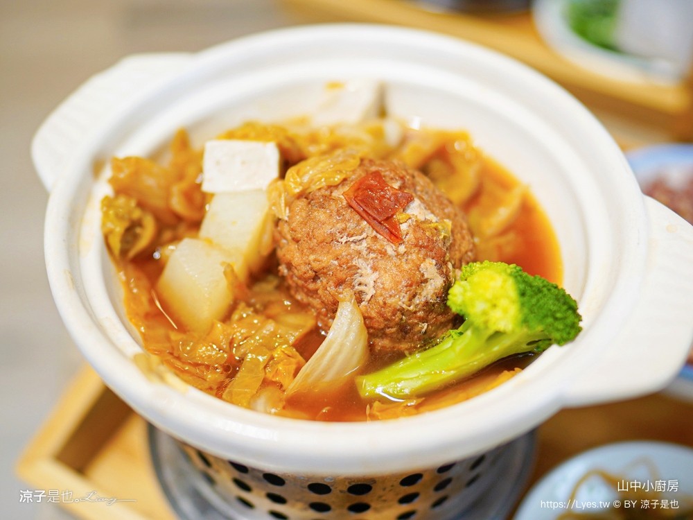 山中小廚房 菜單 南投埔里 美食餐廳 在地食材手作料理 簡餐合餐