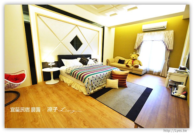 宜蘭民宿-晨園民宿-靠近傳藝中心，每間房都有陽台可以放空的宜蘭民宿