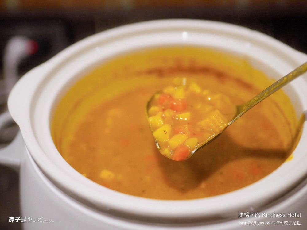 康橋商旅 康橋商旅覺民館 早餐 宵夜 吃到飽 房型 高雄康橋商旅 高雄住宿推薦 高雄平價飯店 親子飯店 kindness hotel