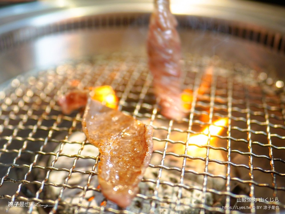 山鯨燒肉 菜單 台中漢口 燒肉美食 生日優惠 停車 訂位 優惠 台中燒肉餐廳推薦 和服 網美必拍 寶箱