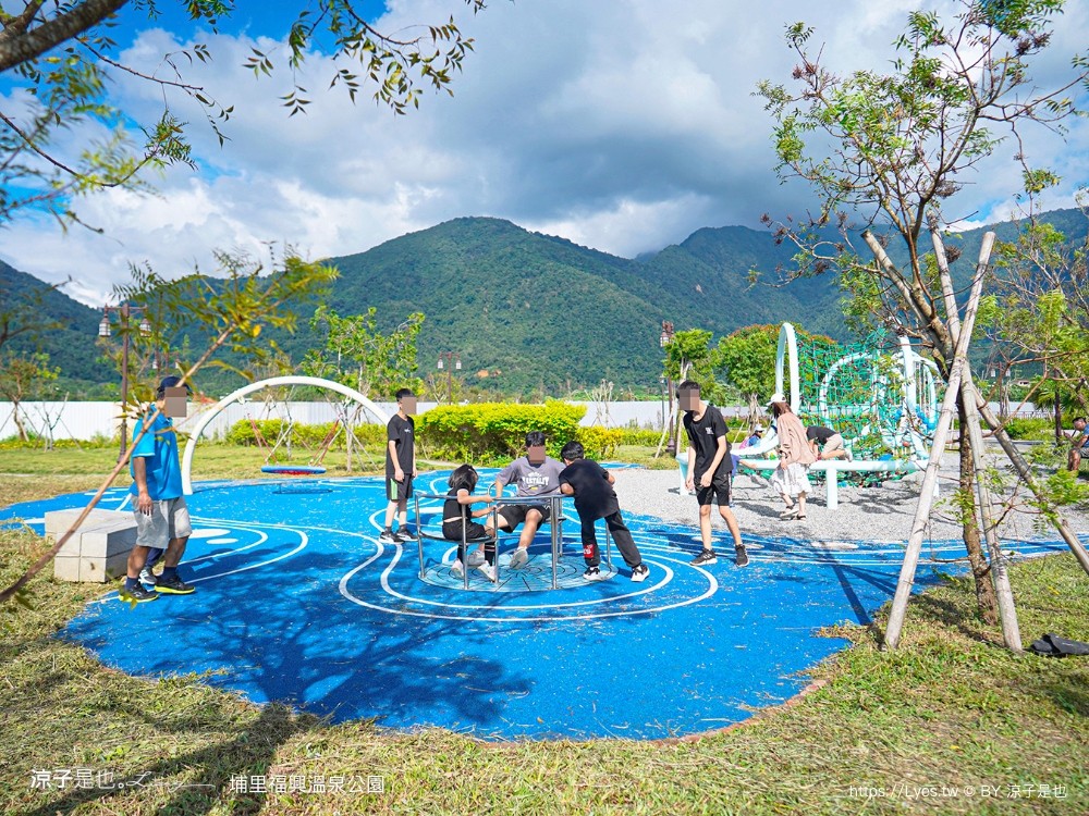 福興溫泉區親子共融公園 埔里 日式溫泉公園 南投景點 溫泉主題 埔里親子公園 泡腳池 攀爬網 沙坑 親子景點