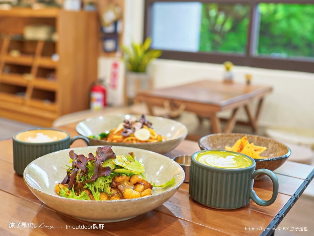 in outdoor 臥野 菜單 台中北屯早午餐 露營風 新開幕餐廳 戶外野餐風 美食