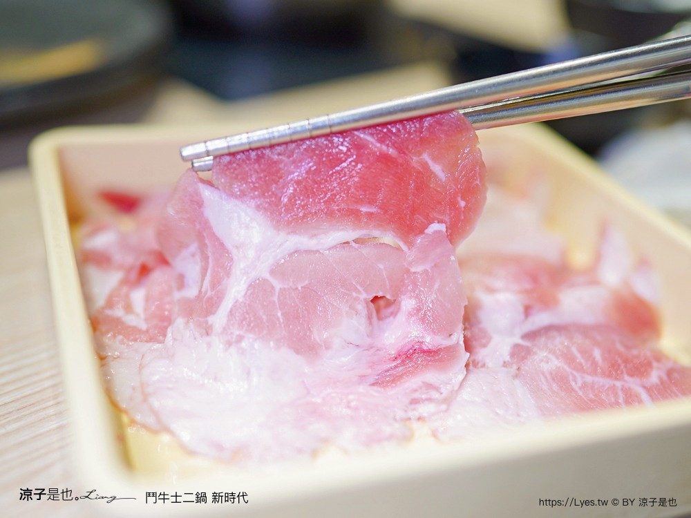 鬥牛士二鍋 菜單價位 台中 火鍋吃到飽 壽喜燒 台中新時代餐廳 生日 訂位 cp值 平價火鍋