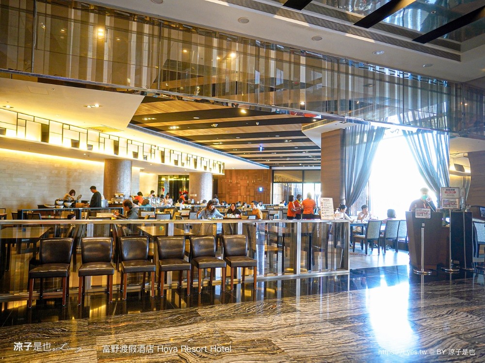 高雄富野渡假酒店 高雄親子飯店 溜滑梯房型 優惠專案 早餐 高雄住宿 輕軌凱旋瑞田站 親子套房 港都浪潮夜市