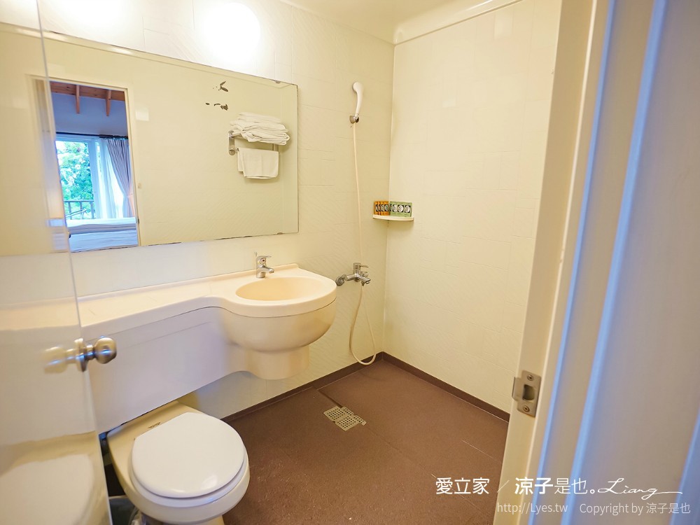 愛立家旅遊民宿 清境住宿 清境包棟民宿 水管屋 玻璃屋 小木屋 兒童遊戲室 早餐 晚餐