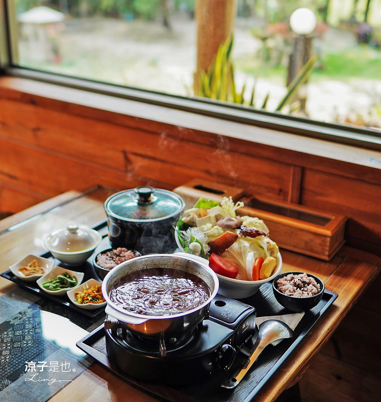 台中-松居若水(附菜單) 大坑蔬食景觀餐廳 在幽靜清雅的環境 品嚐火鍋、套餐、義大利麵~