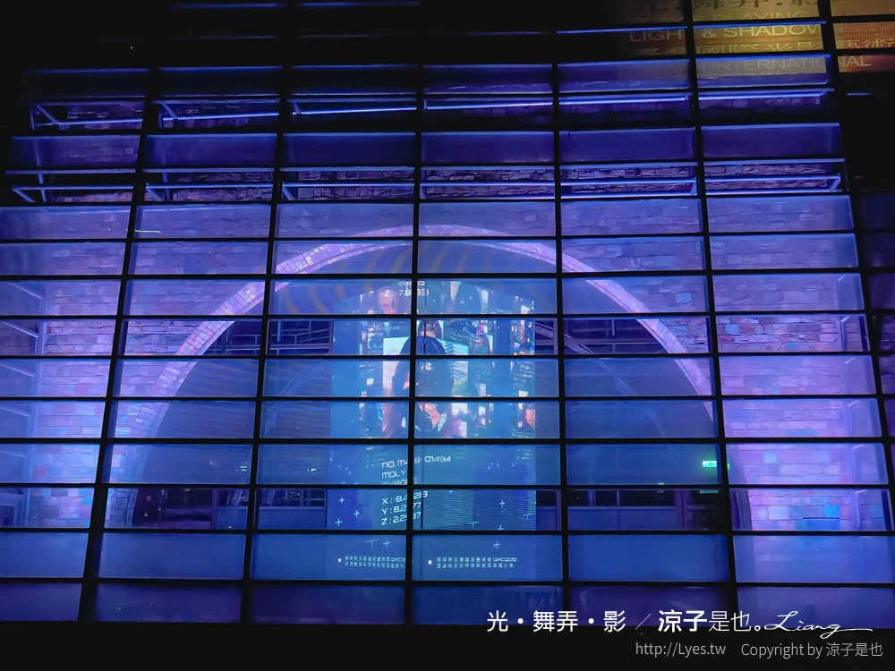 022臺灣國際光影藝術節 台中光影展 美術館光影藝術節 夜景 光‧舞弄‧影 戶外裝置藝術 IG打卡