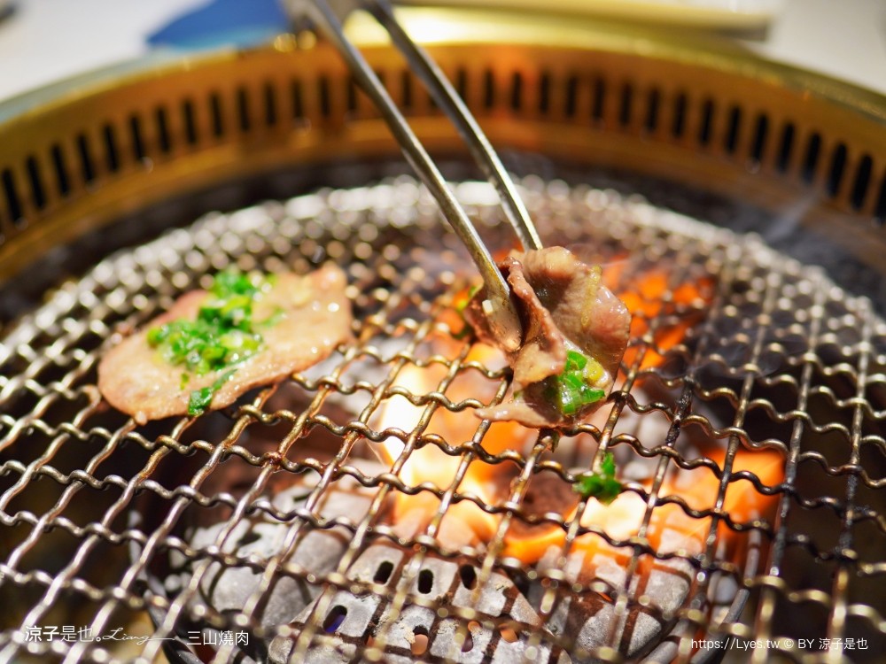 三山燒肉 輕井澤燒肉品牌 台中新開幕餐廳 訂位方式 菜單價位 日本和牛 烤肉餐廳 壽星 慶生優惠