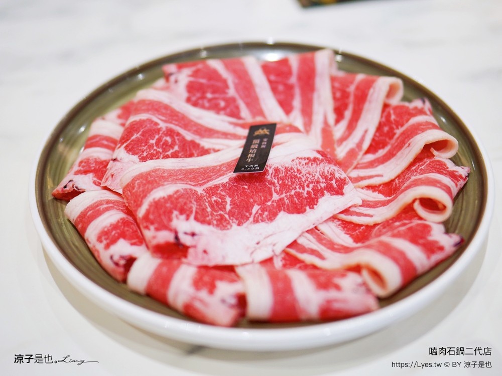 嗑肉石鍋 北屯軍福店 全新二代店 台中火鍋吃到飽推薦 蔬菜 火鍋料 飲料 冰品自助吧 buffet