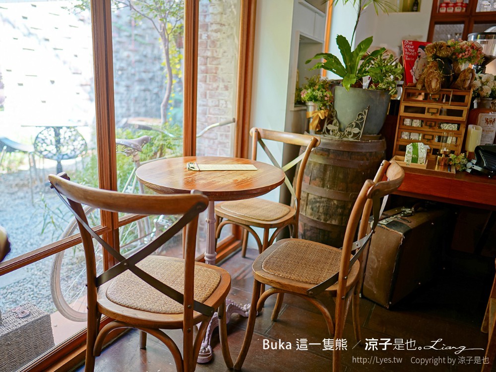 BUKA這一隻熊 菜單 台中早午餐 森林系花園餐廳 北屯景觀餐廳 咖啡館 日式雜貨 台中下午茶