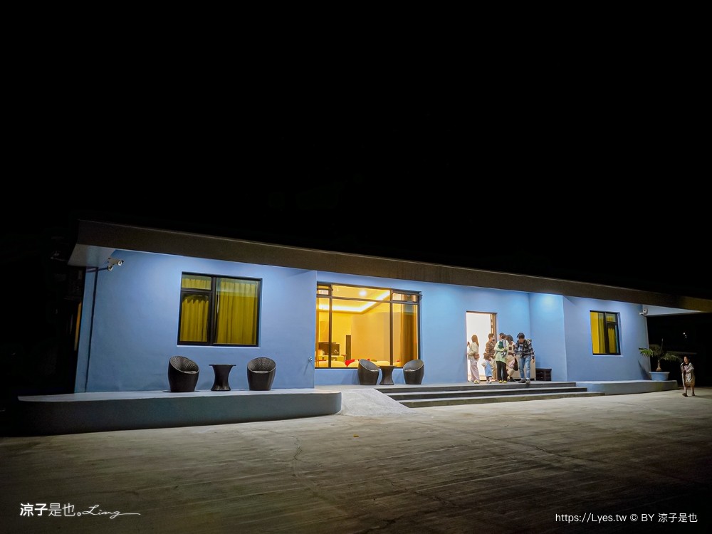 墾丁包棟民宿 屏東住宿 滿州住宿 touch villa 泳池 房型 庭院 卡拉ok 烤肉