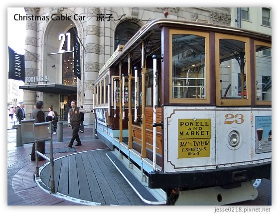 Christmas Cable Car 19