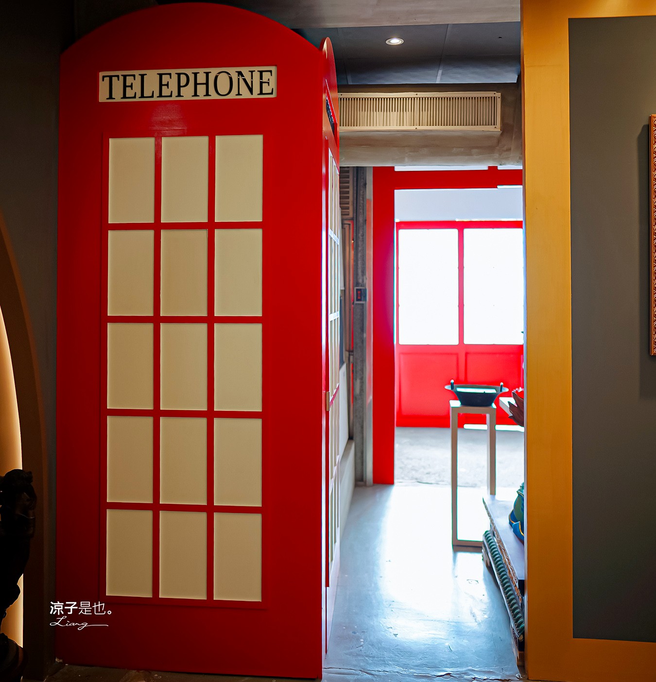 台灣美研院 美妝博物館 門票 台南景點 安平景點 化妝品 觀光工廠 網美拍照 評論 預約 婚紗 雷雕粉餅