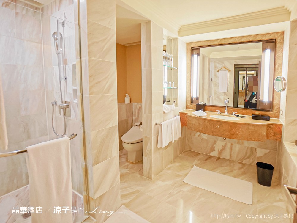 台北飯店-晶華酒店 買住宿送餐飲優惠 兒童遊戲室x浪漫星光泳池電影院 大班廊雅逸居開箱 享受城市親子輕旅行