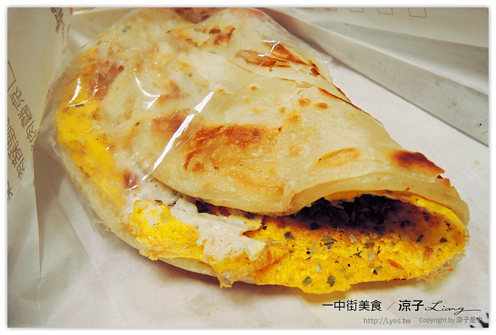 台中-一中街必吃美食小吃 一中街雞排、滷味、麵食、烙餅、沙威瑪、飯團、飲料冰品大集合