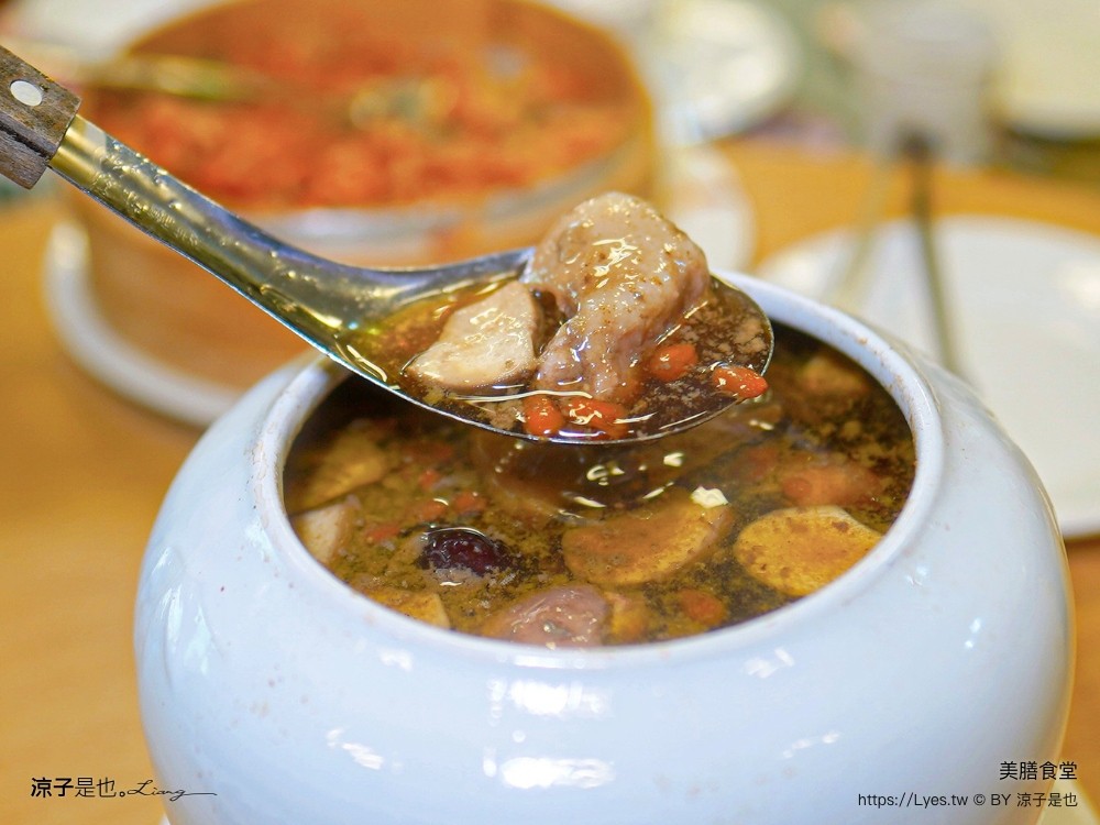 美膳食堂 菜單 高雄六龜美食 不老溫泉美食 美崙山餐飲部 銷魂烤雞 六龜甕仔雞 美崙山溫泉渡假山莊
