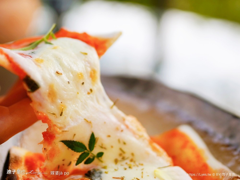 嫁婆咖啡 菜單 埔里秘境咖啡 南投森林系餐廳 樹屋 埔里庭園咖啡 蔬食 披薩 甜點