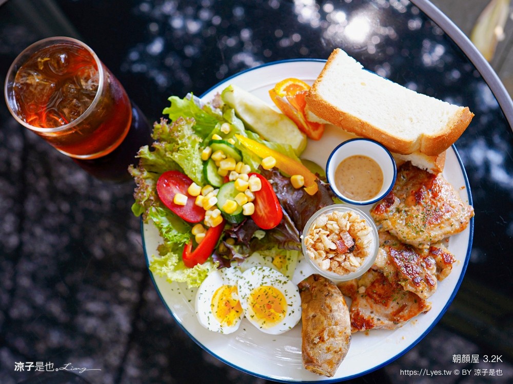 朝顏屋32k 菜單 桃園早午餐 桃園咖啡館 森林系溫室餐廳 披薩 桃園下午茶 隱藏版 貝果 停車 鐵路咖啡